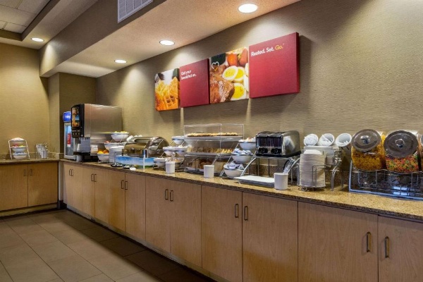 Comfort Suites Gettysburg image 25