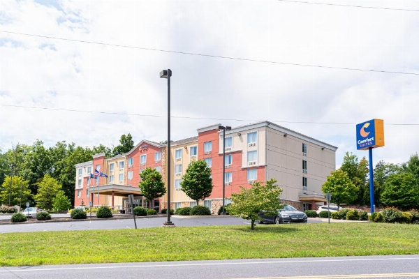 Comfort Suites Gettysburg image 30